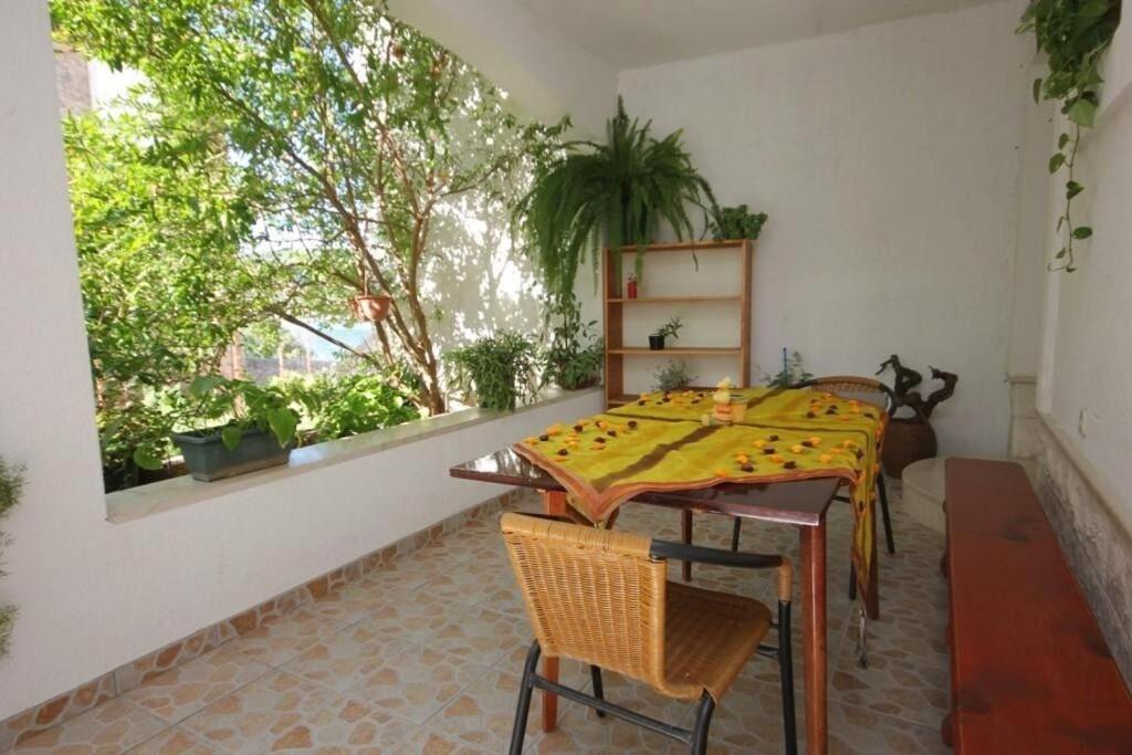 Apartments Zoki - Great Location Close To The Sea Βις Εξωτερικό φωτογραφία