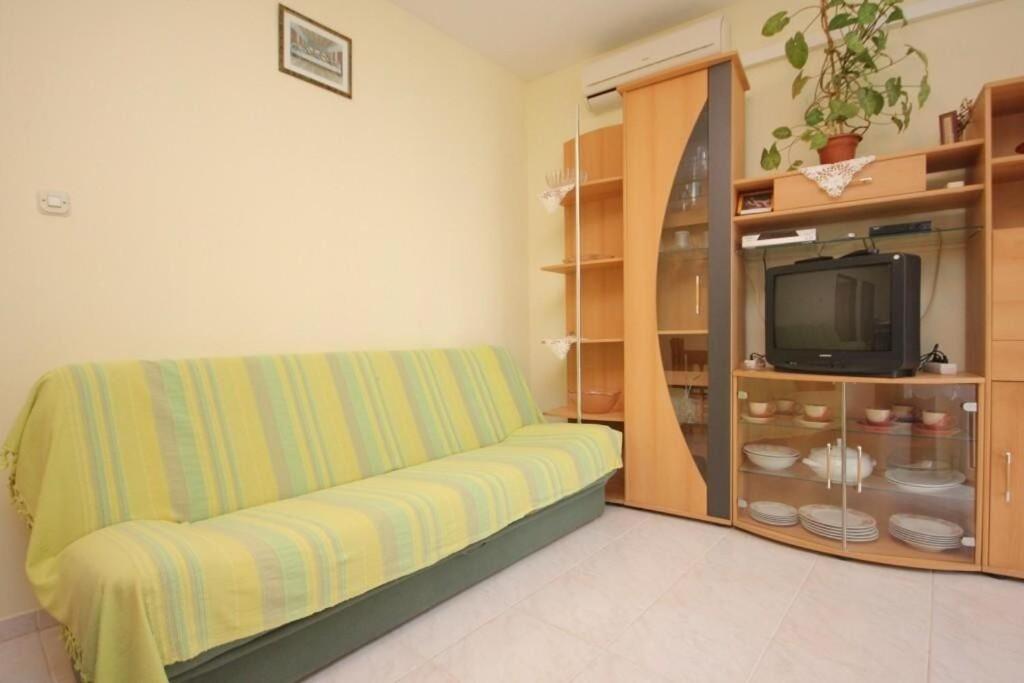 Apartments Zoki - Great Location Close To The Sea Βις Εξωτερικό φωτογραφία