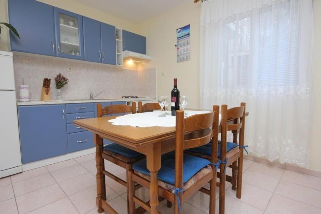 Apartments Zoki - Great Location Close To The Sea Βις Εξωτερικό φωτογραφία
